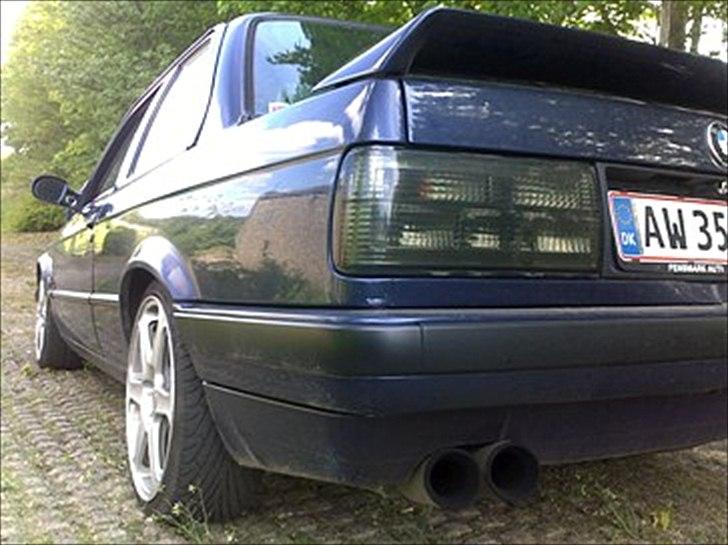 BMW e30 325i  *SOLGT* billede 2