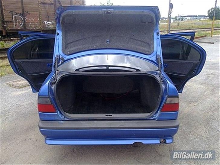 Nissan primera solgt billede 9