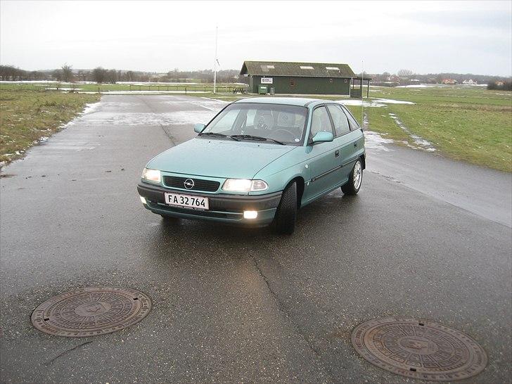Opel Astra f hatcback billede 1