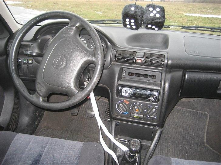 Opel Astra f hatcback billede 10