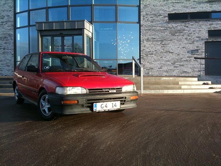 {{currentPhoto.altText}} billede {{currentPhoto.number}}