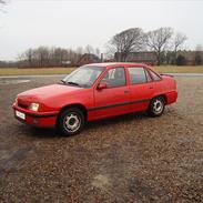 Opel Kadett E Sedan