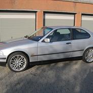 BMW E36 316 compact