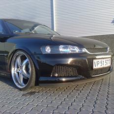 Opel Vectra B 2.5 V6