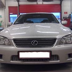 Lexus is200 sport