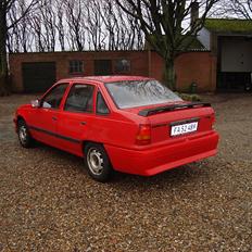 Opel Kadett E Sedan