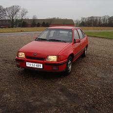 Opel Kadett E Sedan