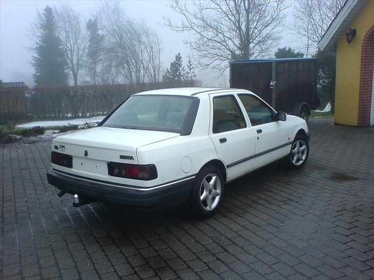 Ford Sierra 2.0 DOHC  SOLGT! billede 2