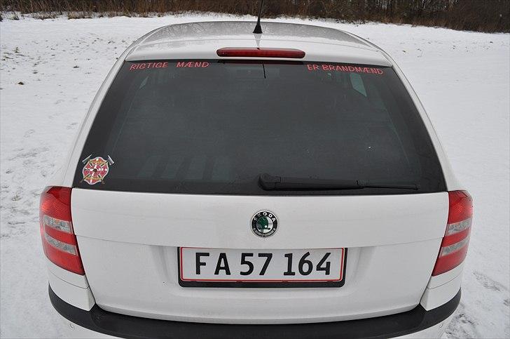 Skoda octavia 2.0 tdi elegance billede 9