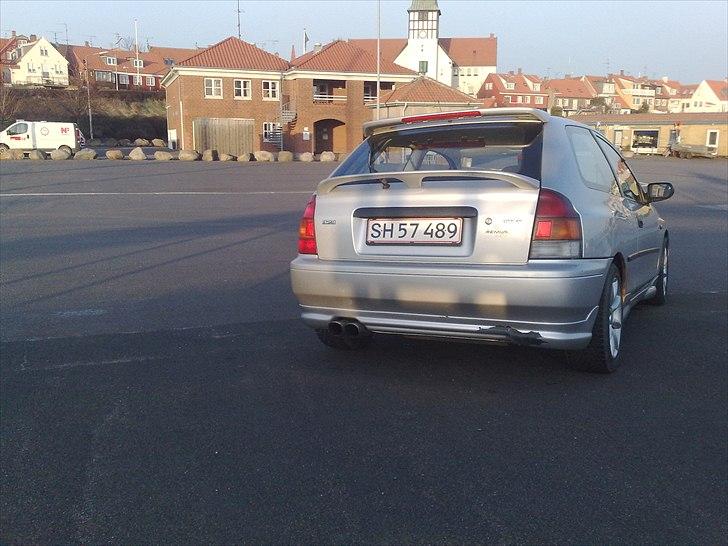 Mazda 323 Hatchback - De kommer på til sommer. billede 5