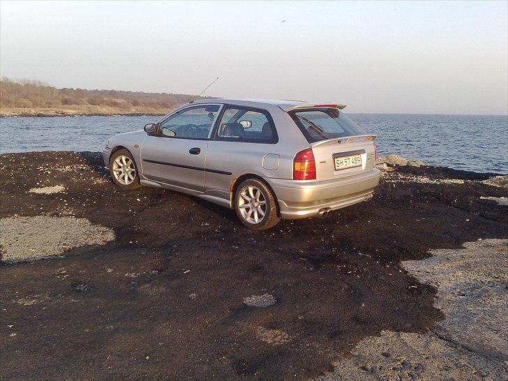 Mazda 323 Hatchback billede 6