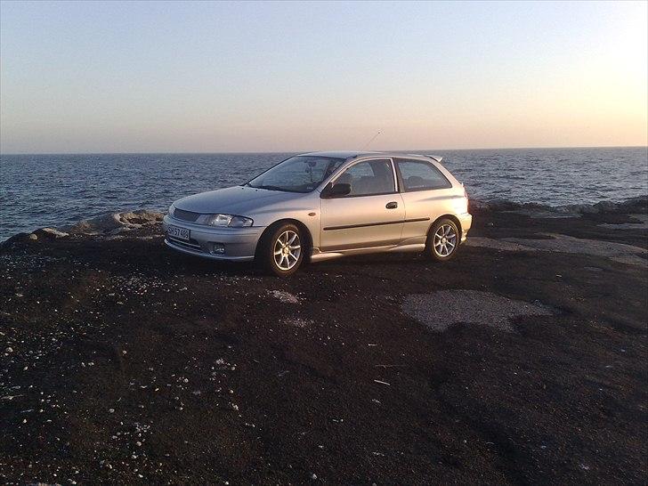 Mazda 323 Hatchback billede 7