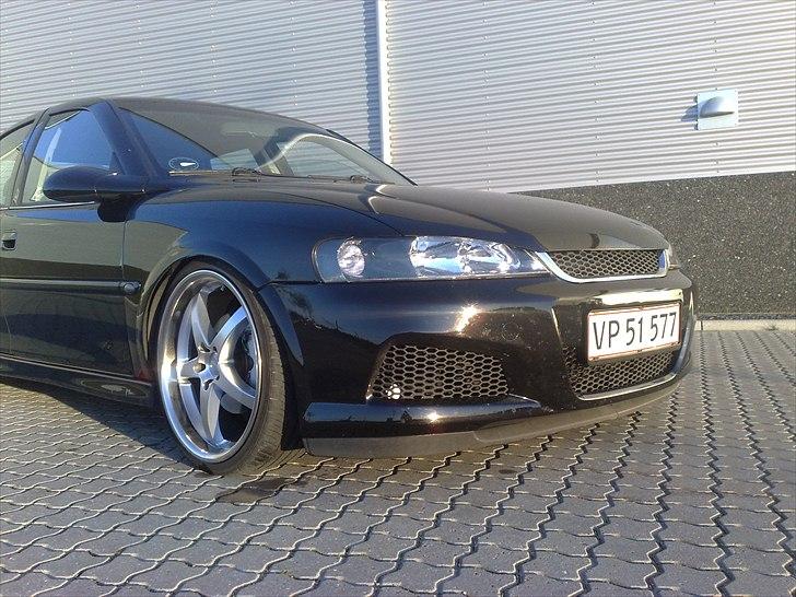 Opel Vectra B 2.5 V6 billede 3