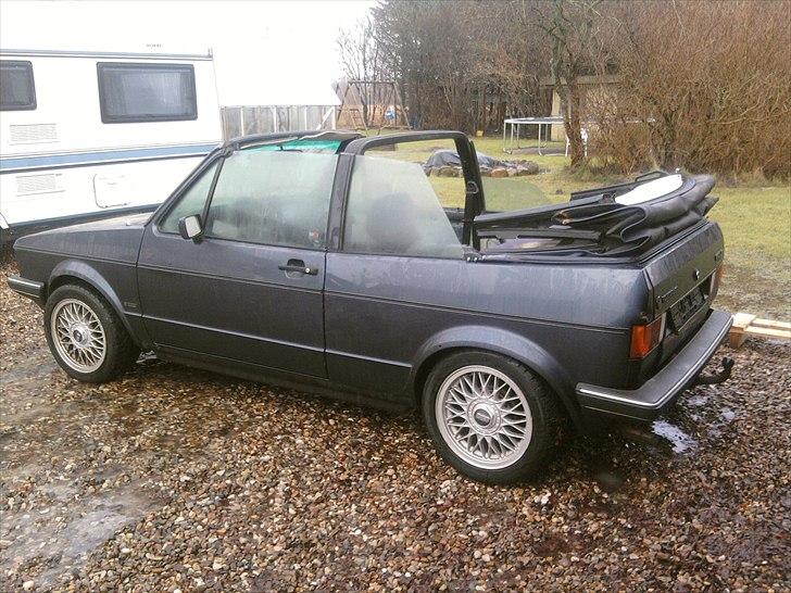 VW Golf 1 Cab Solgt billede 3