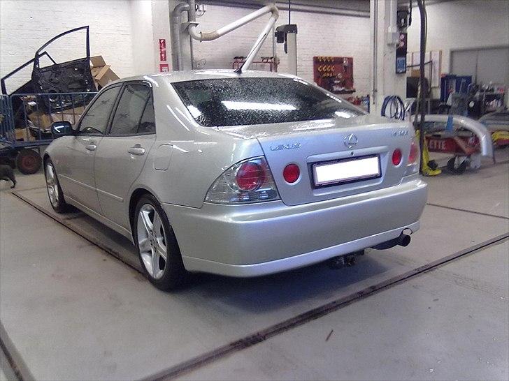 Lexus is200 sport billede 12