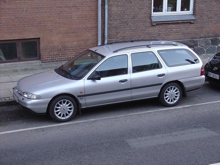 Ford babycontainer - møj lækre sommer sutter.. orig. 16" ford alu  billede 1