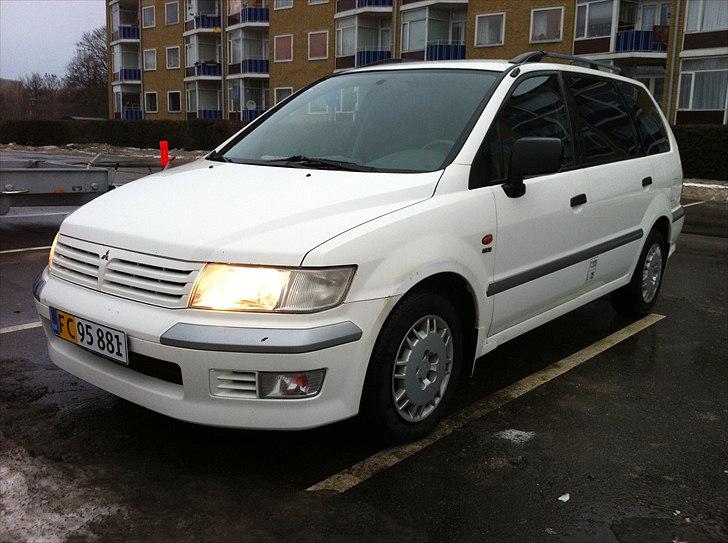 Mitsubishi Space Wagon 2,4 "SOLGT" billede 6