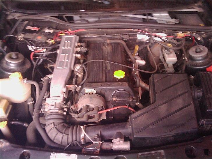 Ford Sierra GLX.  solgt  billede 3