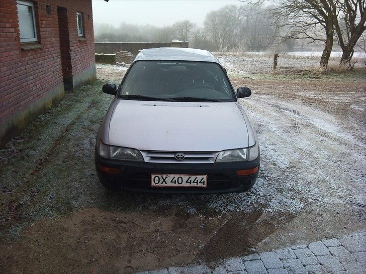 Toyota Corolla 1,3 Xli (Solgt) billede 2