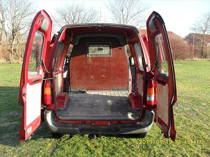 Nissan serena cargo 1,6 solgt billede 7