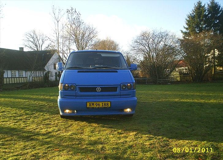 VW Transporter 2,4 D SOLGT billede 1