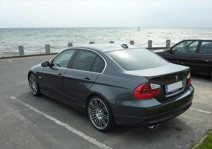BMW E90 330i - solgt billede 5