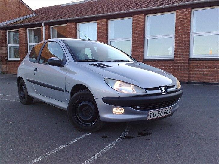 Peugeot 206 1.6 XT billede 1