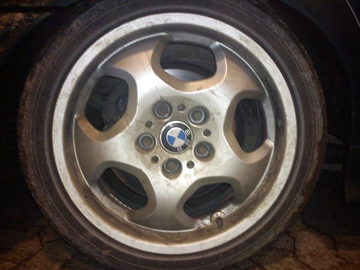 BMW E36 320i solgt - orginale bmw fælge billede 7