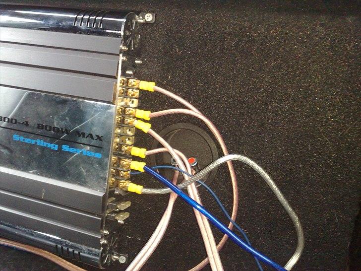 Ford Escort CLX MK5 - Udbrændt :'-( - Min 4 kanals forstærker der er brokoblet billede 15