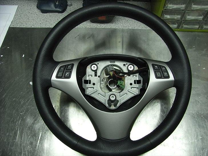 BMW e87 120d van - Multifunktions rat sælges - excl. airbag - 700 kr.  billede 11