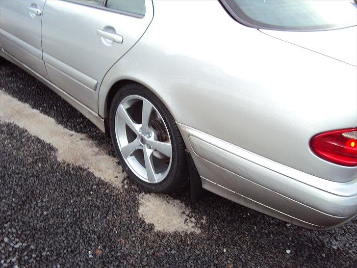 Mercedes Benz E 270 CDI SOLGT billede 4