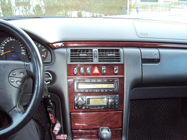 Mercedes Benz E 270 CDI SOLGT billede 7