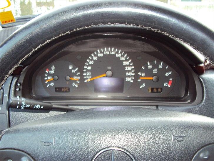 Mercedes Benz E 270 CDI SOLGT billede 9