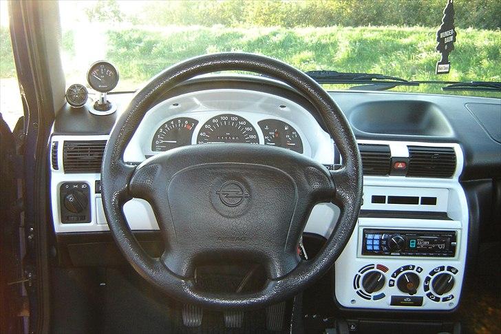 Opel Astra f 1.6 sedan billede 8