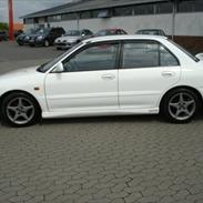 Mitsubishi lancer GLXI