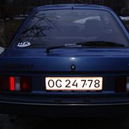 Ford Sierra 1,6 Laser. SOLGT.