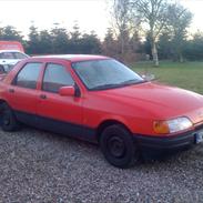 Ford sierra 1,6 plaza Solgt