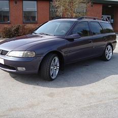 Opel Vectra B 2.0 16v 