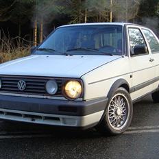 VW GOLF 2 1.8 8V solgt
