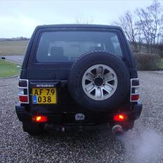 Mitsubishi Pajero GLX