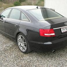 Audi A6 2,4 V6