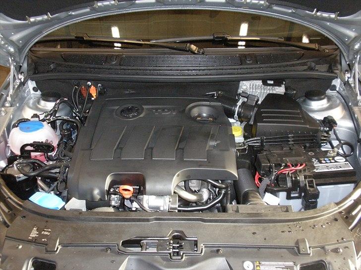 Skoda Fabia 1,6 TDI - Noget mindre end min gamle 2,0 TDI.Men den går sku godt. billede 5
