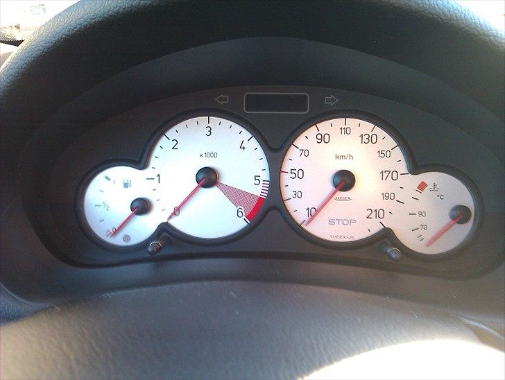 Peugeot 206(SOLGT) billede 8