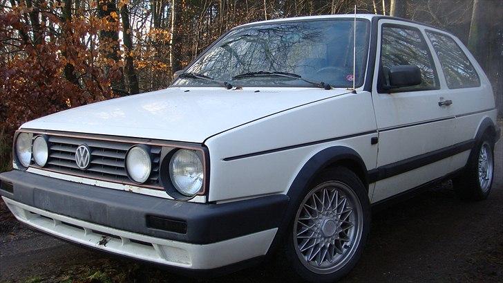 VW GOLF 2 1.8 8V solgt billede 1