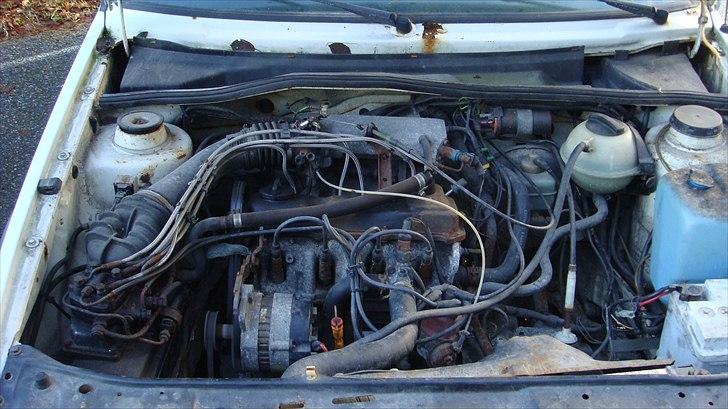 VW GOLF 2 1.8 8V solgt billede 6