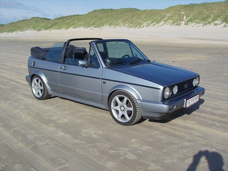 VW Golf 1 Cabriolet >SOLGT< billede 1
