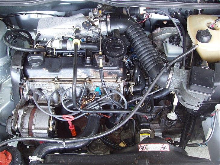 VW Golf 1 Cabriolet >SOLGT< billede 8