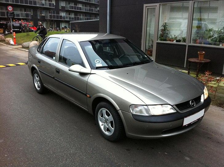Opel Vectra (SOLGT) billede 2