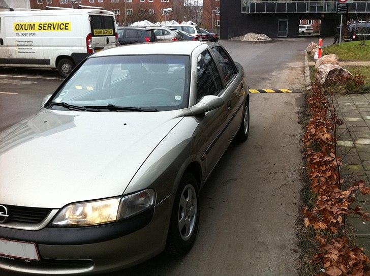 Opel Vectra (SOLGT) billede 3