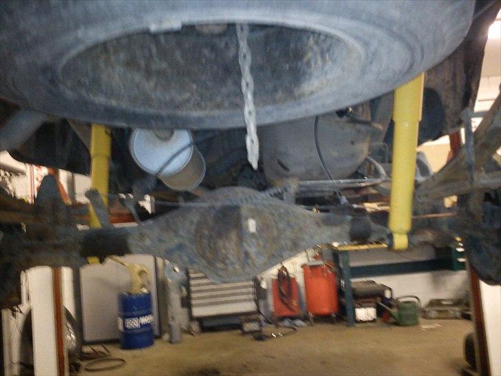 Toyota Hilux 2.4D Turbo4WD SOLGT - nye fjedre  billede 12